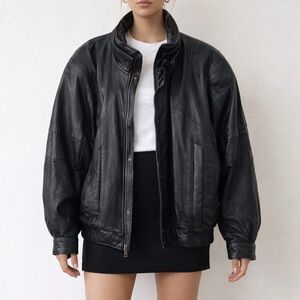 Vintage Black Leather bomber Jacket M